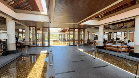 The winners’ first look at Phuket